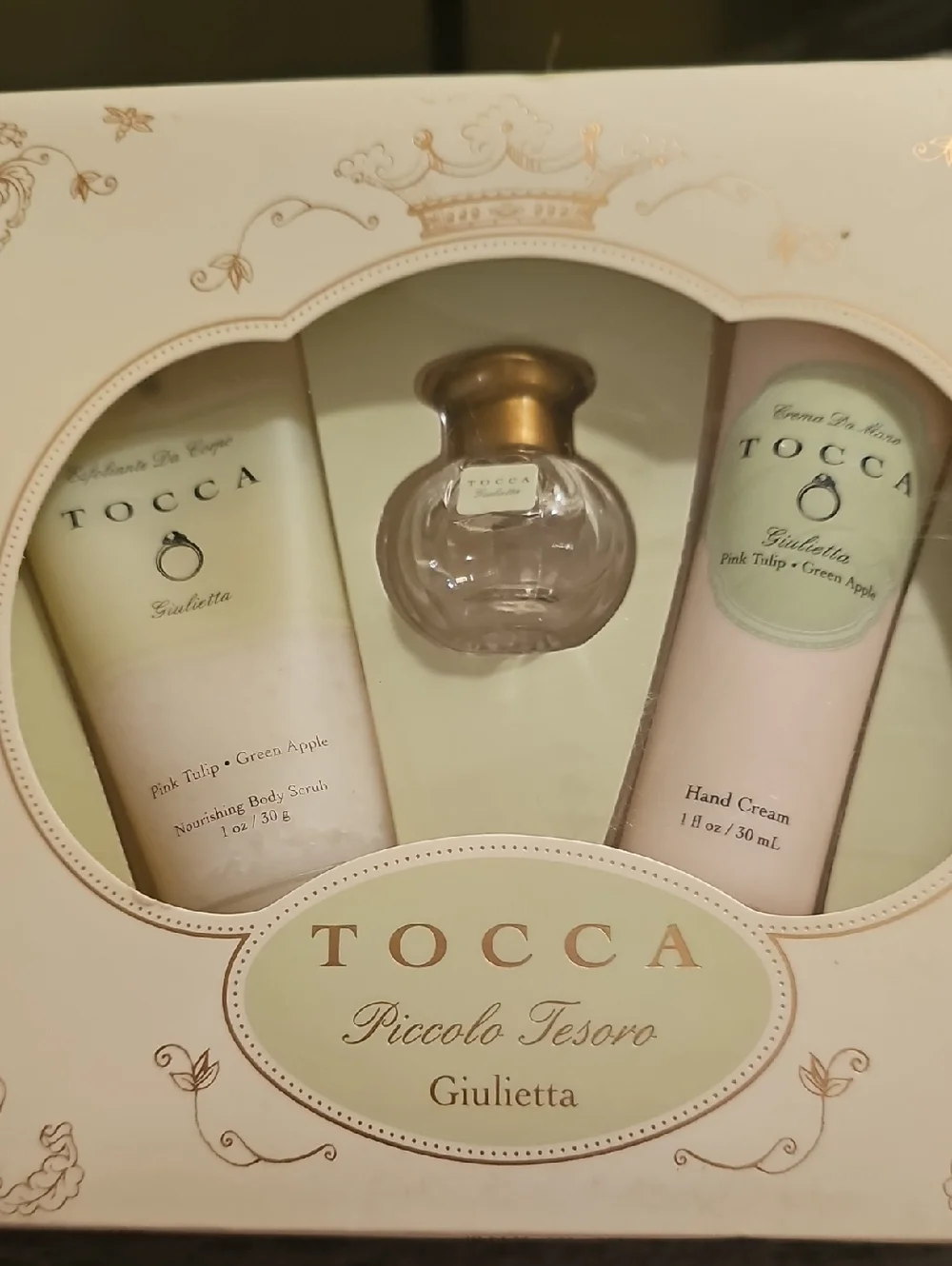 TOCCA 3 Pc Giulietta Fragrance, Body Scrub, &Cream Pink Tulip Green Apple Set - Picture 2 of 6